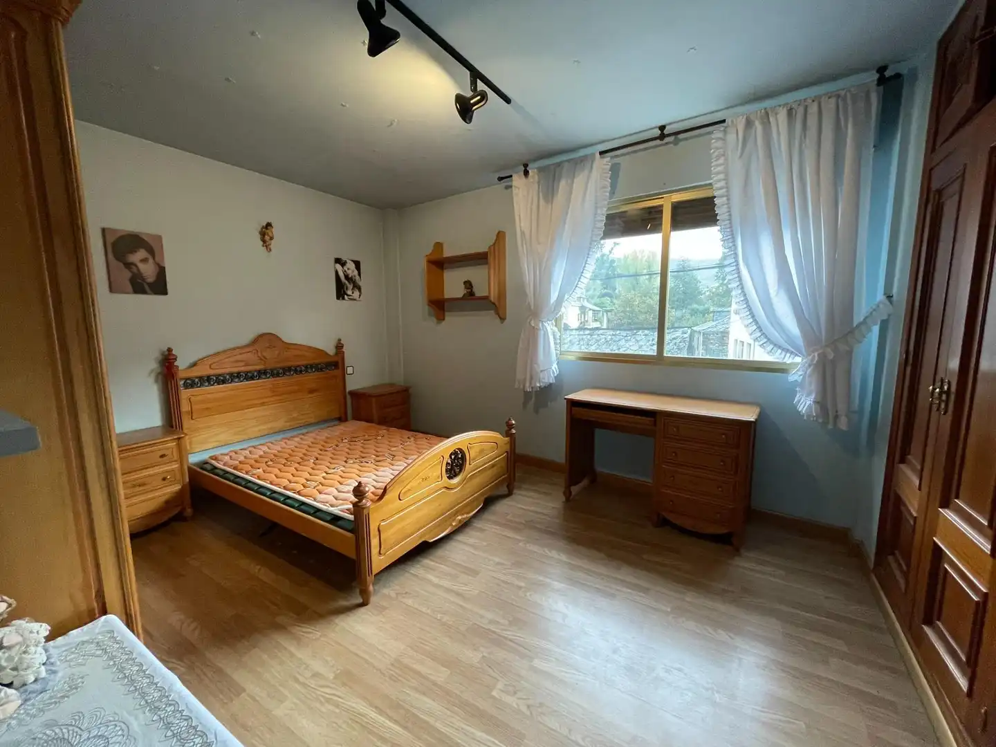 Habitación de Casa o chalet en venta en Ponferrada con Amueblado