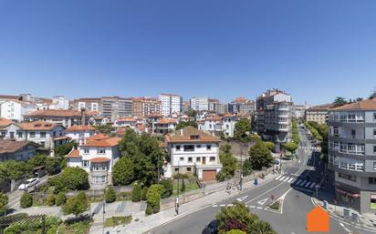 Exterior view of Flat for sale in Santiago de Compostela   with Heating, Parquet flooring and Storage room