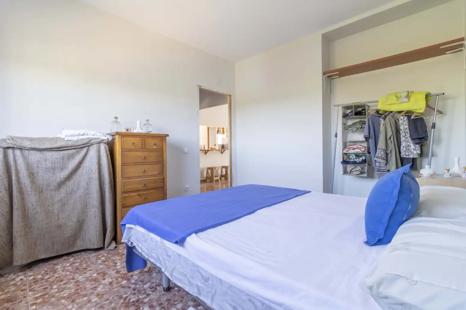Habitación de Casa o chalet en venta en Guillena con Jardín privado, Terraza y Piscina