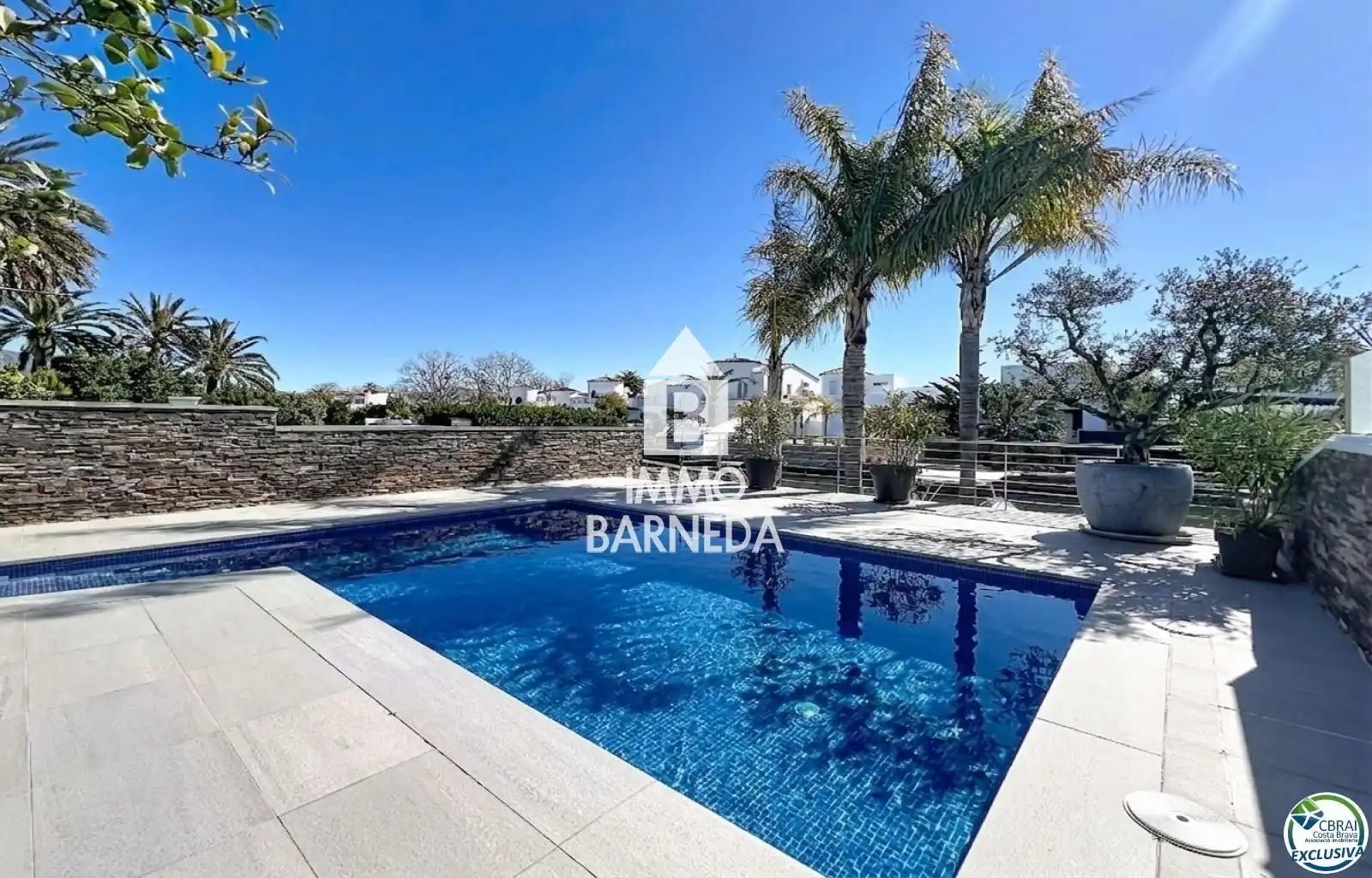 Exterior view of Houses for sale in Empuriabrava  with Air Conditioner, Terrace and Swimming Pool