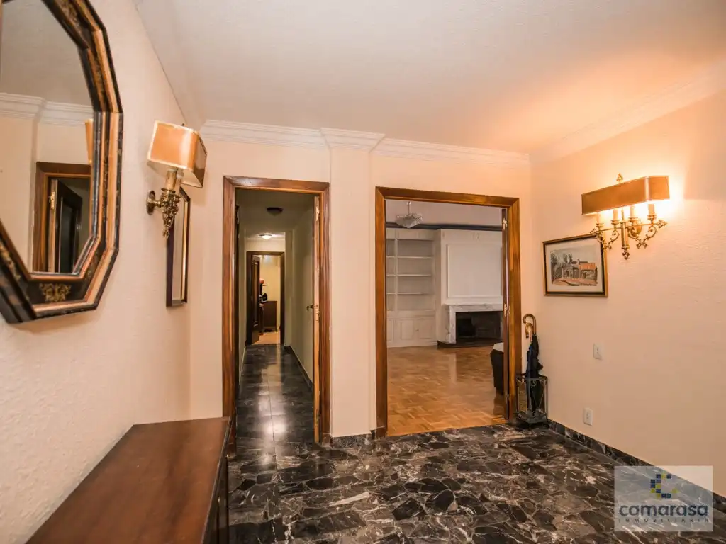 Piso en venta en Ávila con Calefacción y Terraza