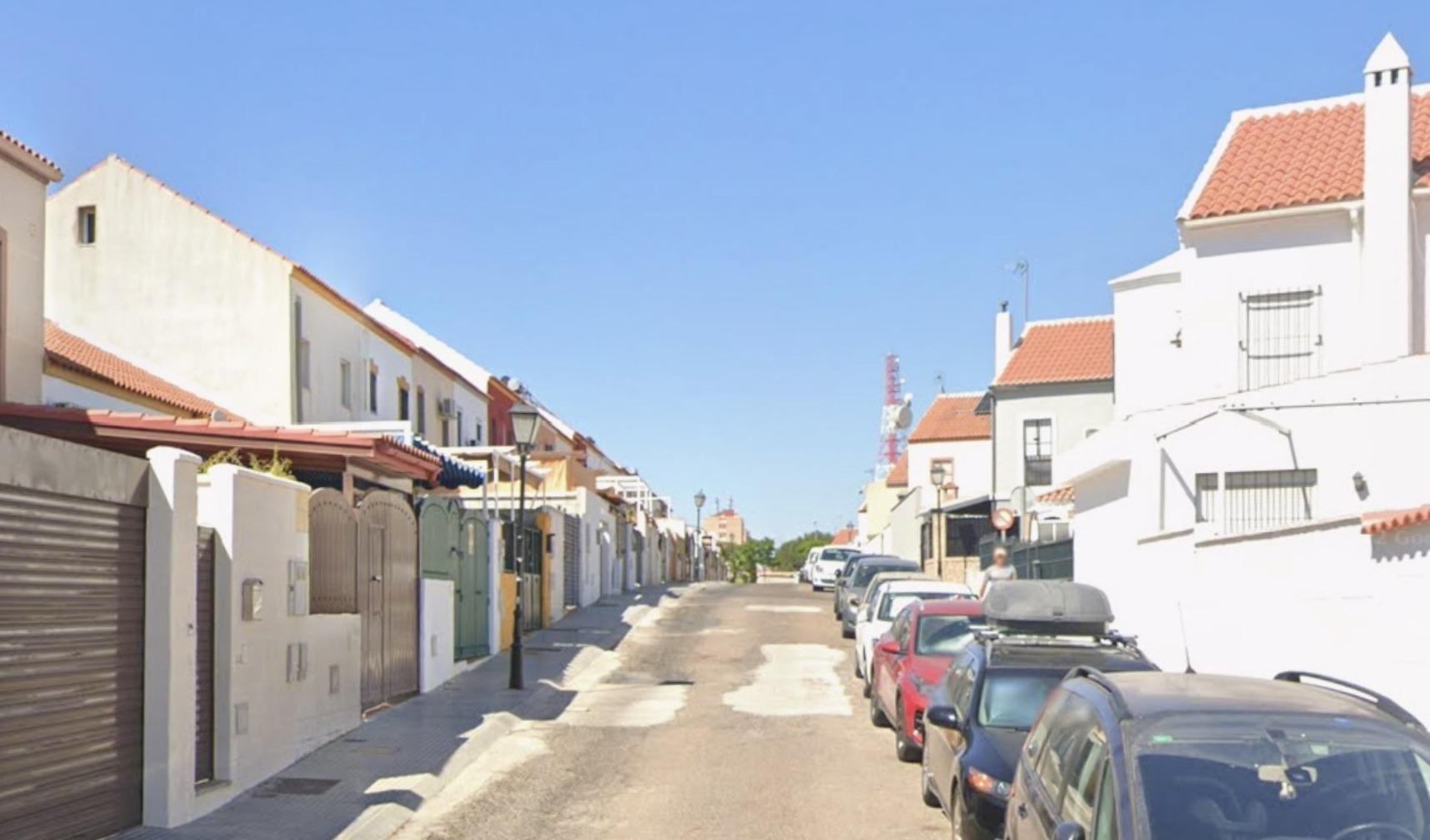 Exterior view of Single-family semi-detached for sale in Bormujos  with Storage room and Community pool