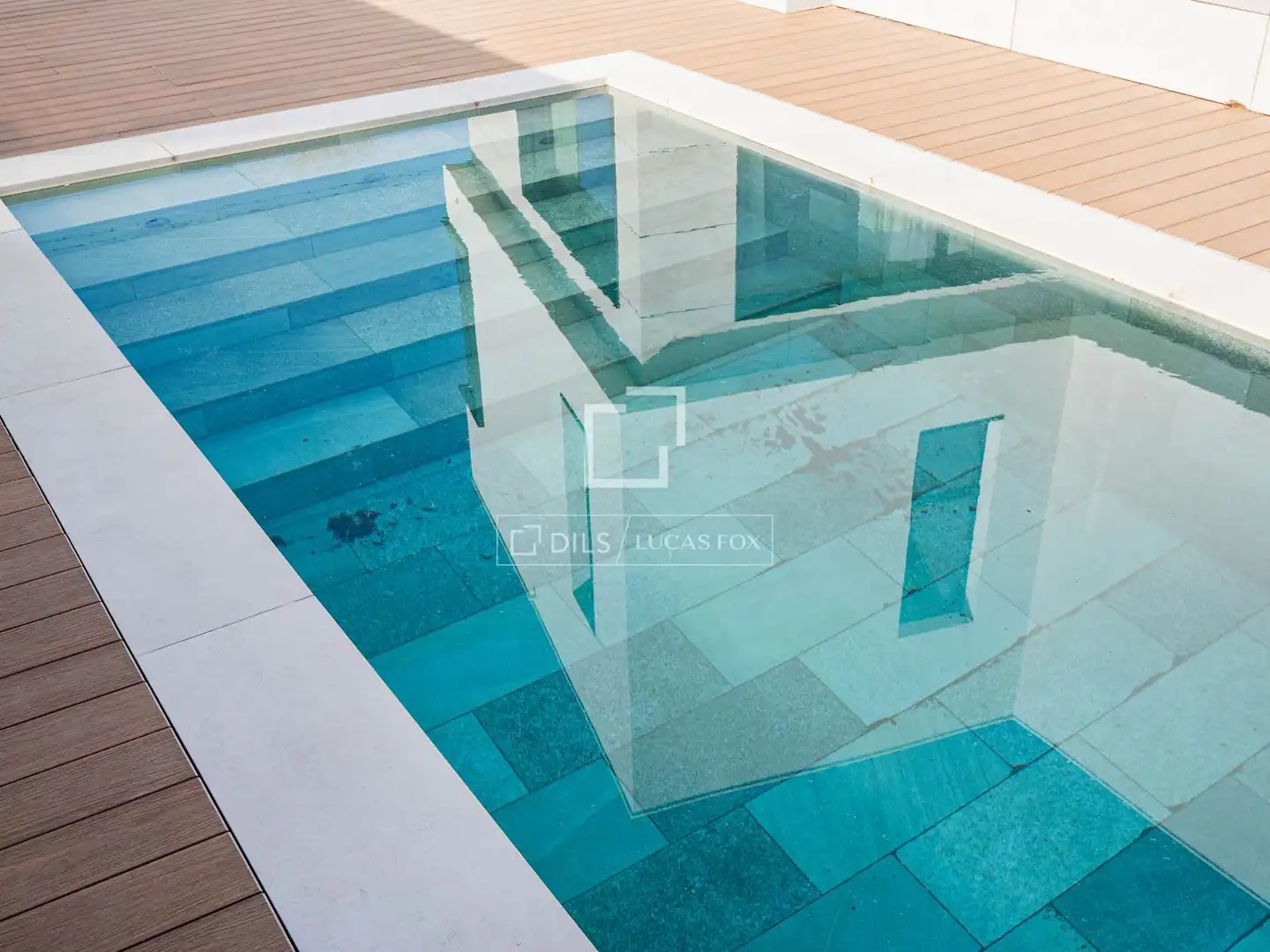 Piscina de Casa o xalet en venda en Sant Cugat del Vallès amb Aire condicionat, Calefacció i Jardí privat