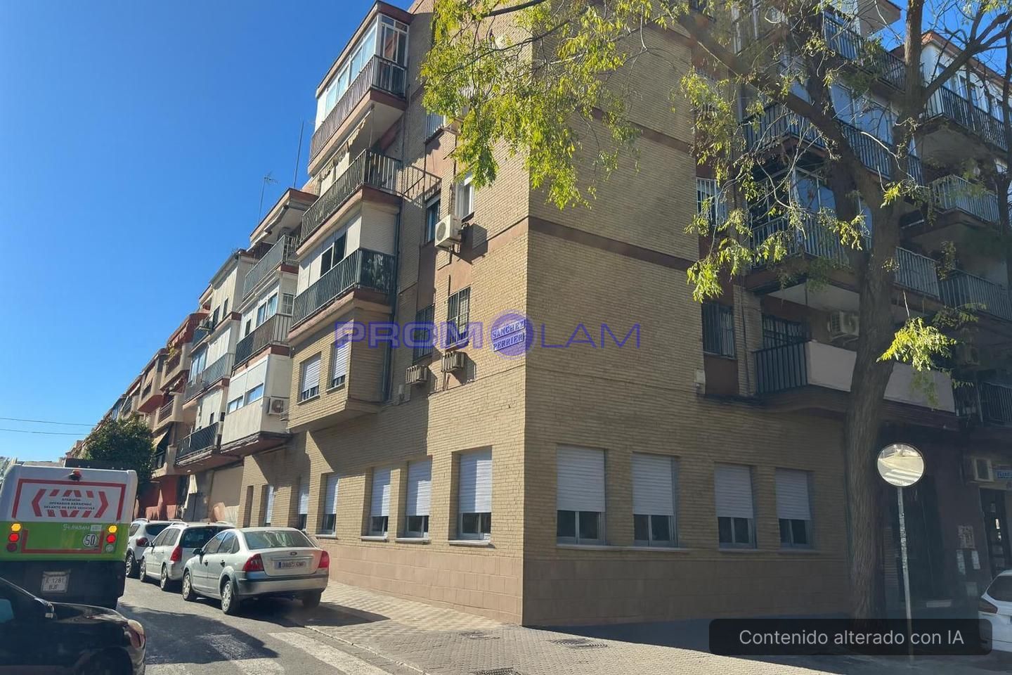 Exterior view of Premises for sale in  Sevilla Capital