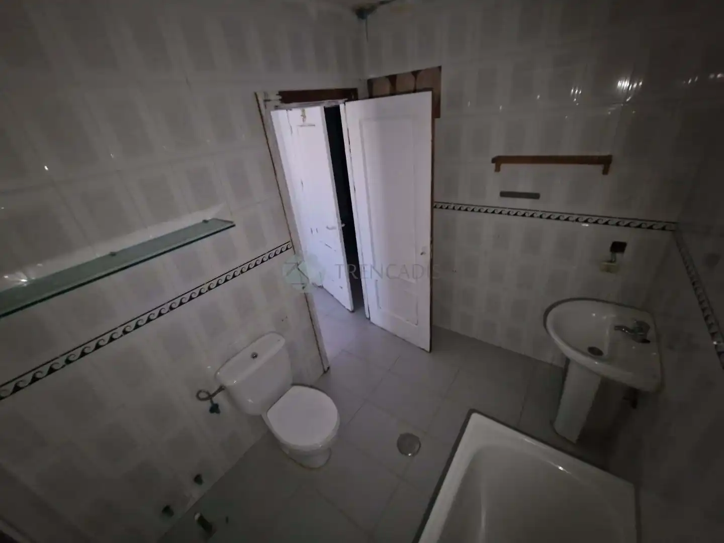 Badezimmer von Einfamilien-Reihenhaus zum Verkauf in Recas