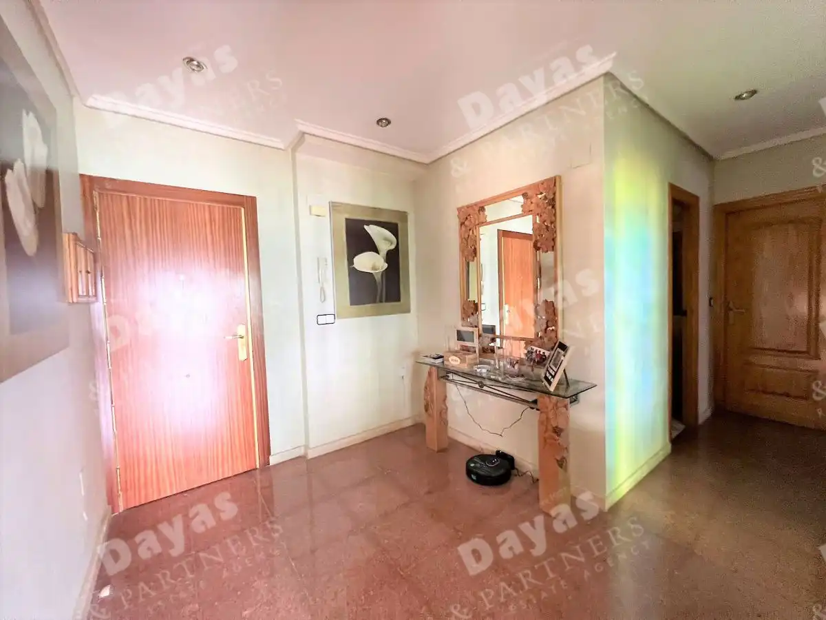 Flat for sale in Torrevieja  with Terrace and Furnished