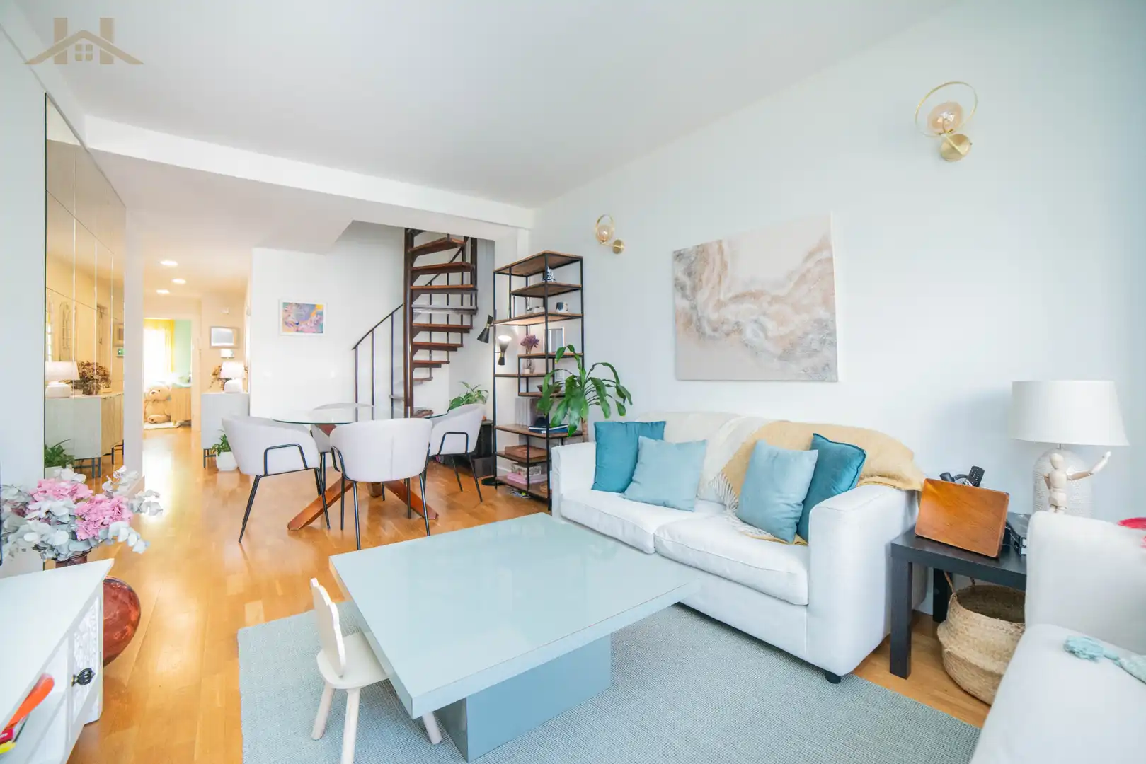 Sala de estar de Dúplex en venta en  Madrid Capital con Aire acondicionado, Calefacción y Terraza