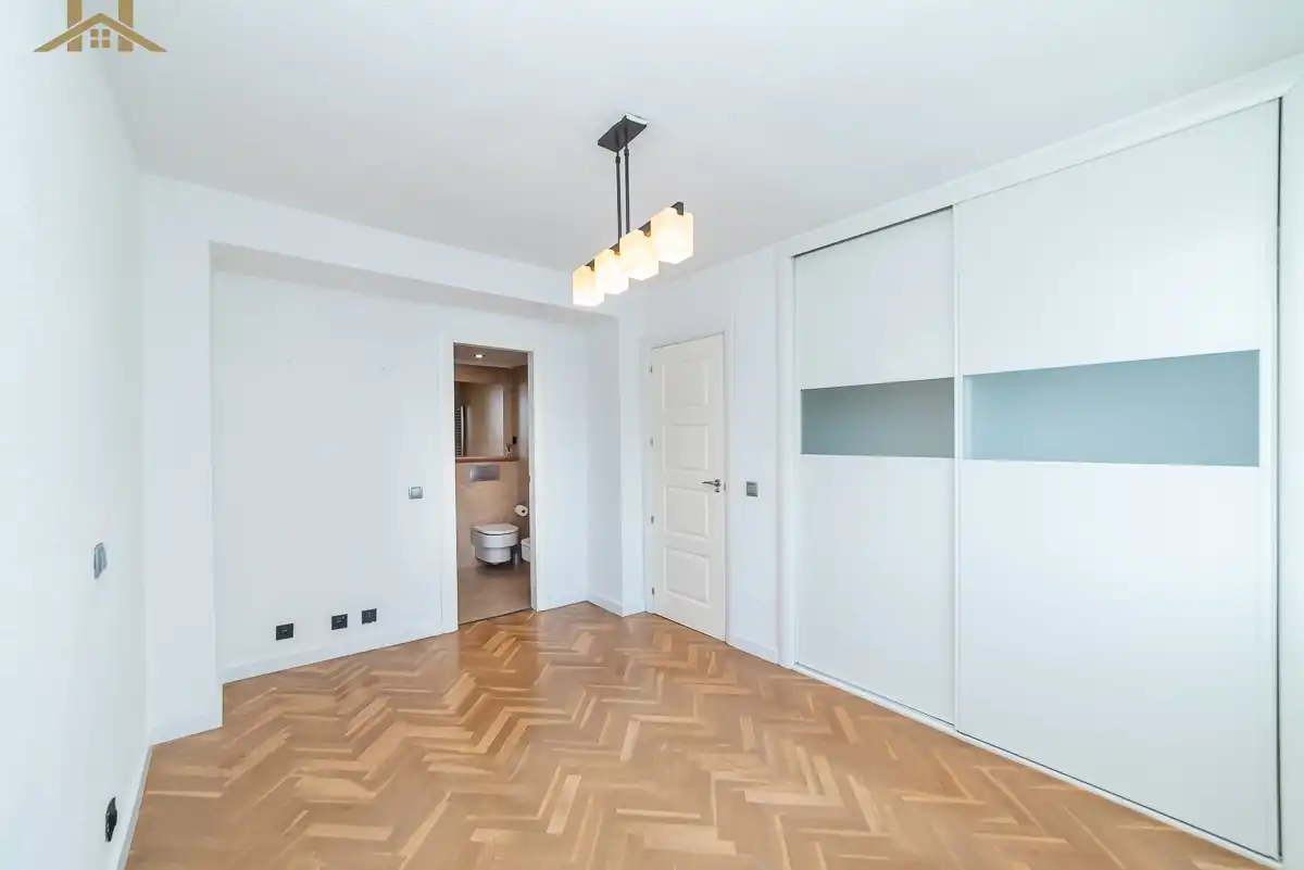 Dormitori de Pis en venda en Móstoles amb Calefacció, Parquet i Terrassa