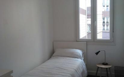 Bedroom of Flat to share in Bilbao   with Air Conditioner and Terrace