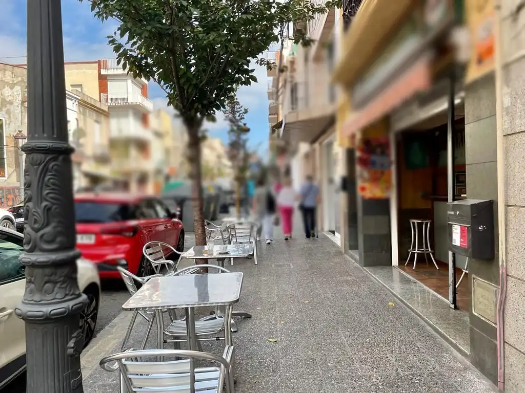 Business premises for transfer in Joan Prim, imagen 2