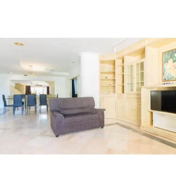 Sala d'estar de Apartament en venda en Benidorm amb Aire condicionat, Terrassa i Moblat