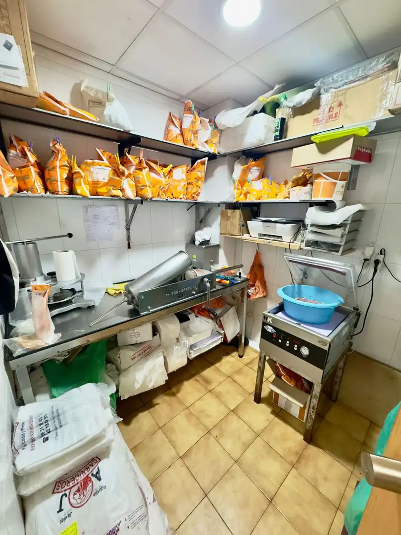 Cocina de Local en traspaso en Valdepeñas con Aire acondicionado