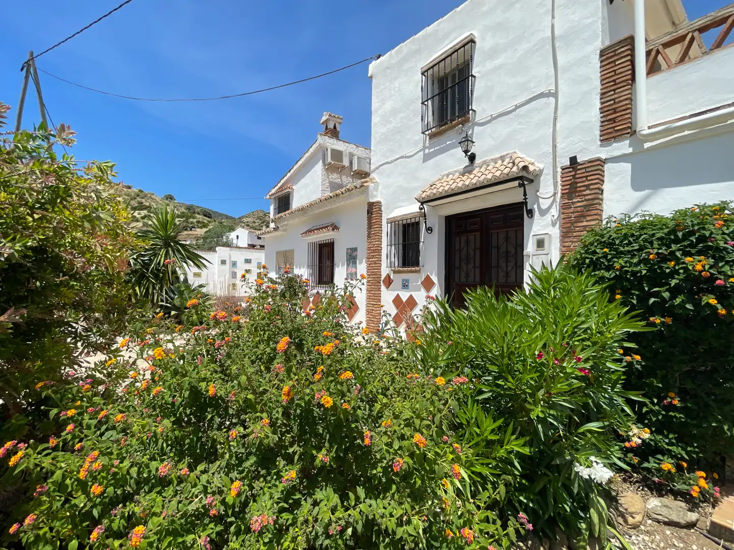 Vista exterior de Finca rústica en venda en Álora amb Aire condicionat, Calefacció i Jardí privat