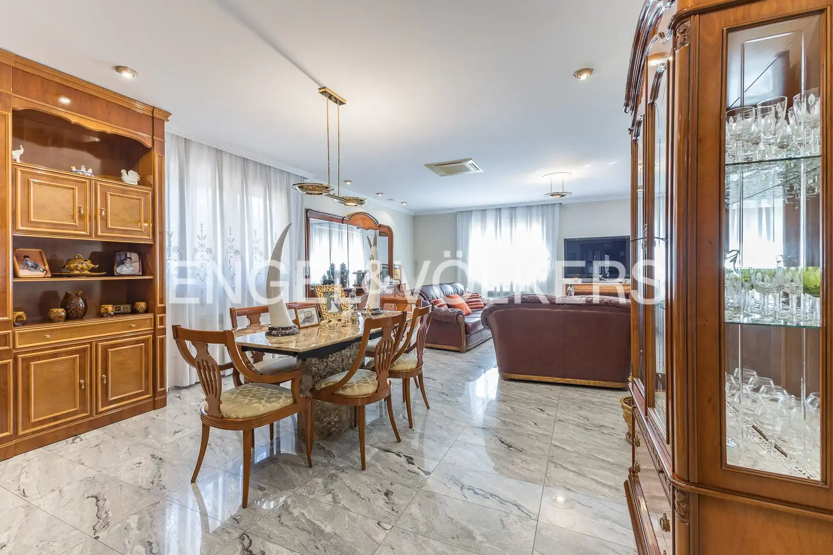 Comedor de Casa o chalet en venta en Molins de Rei con Aire acondicionado, Calefacción y Jardín privado