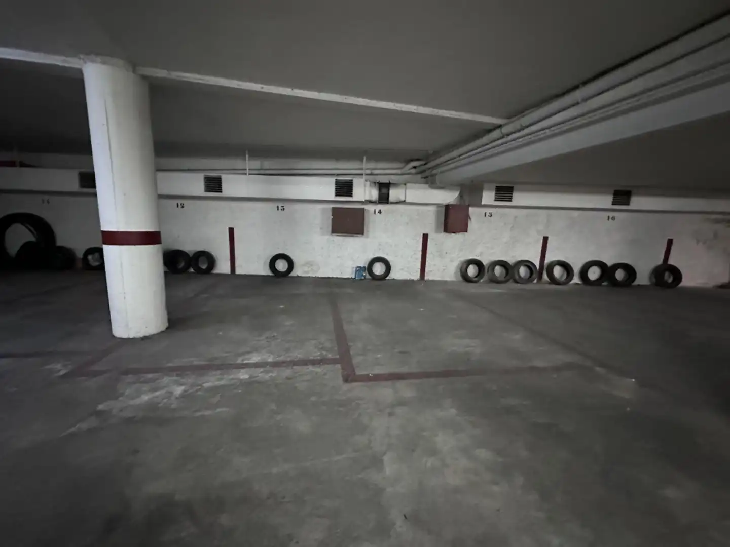 Garaje de alquiler en Calle Bilbao, Carretera de Vic - Remei