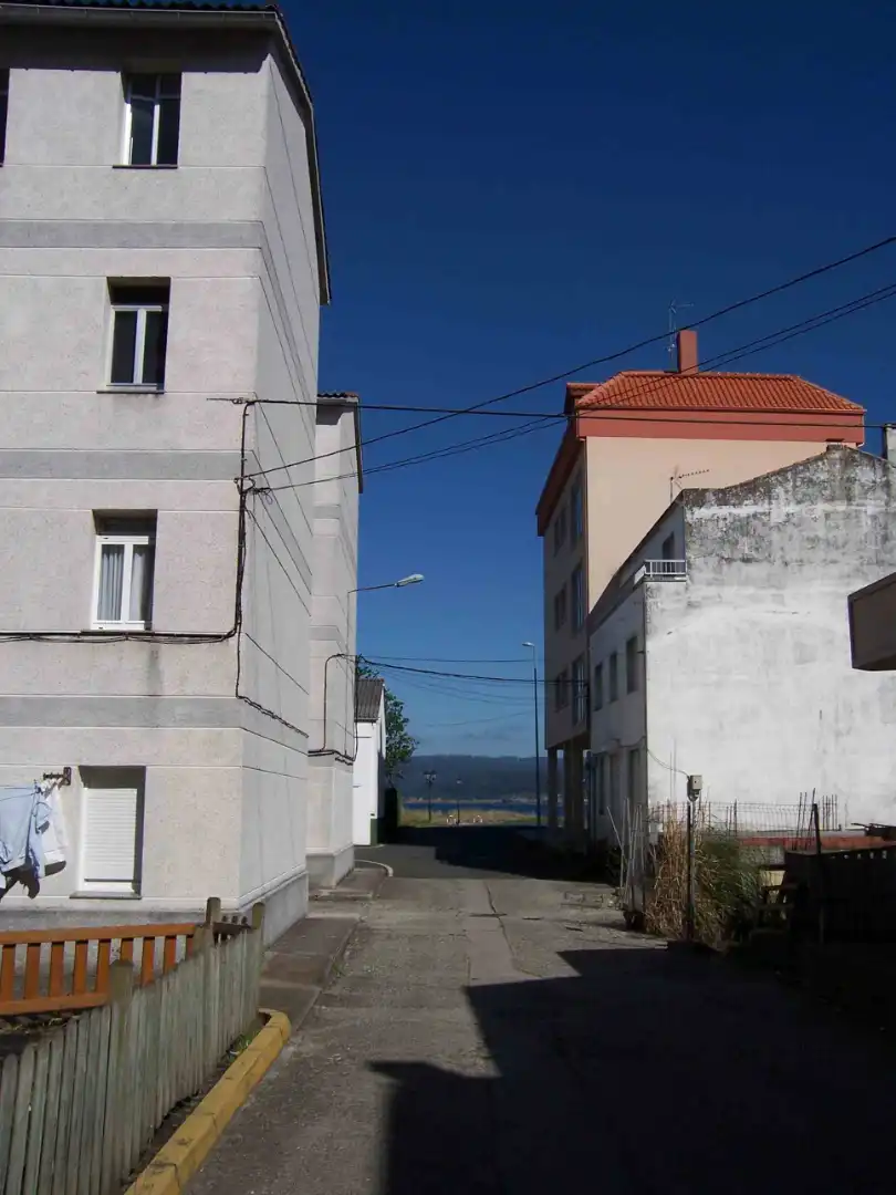 Vista exterior de Apartamento en venta en Cariño con Calefacción, Amueblado y Horno