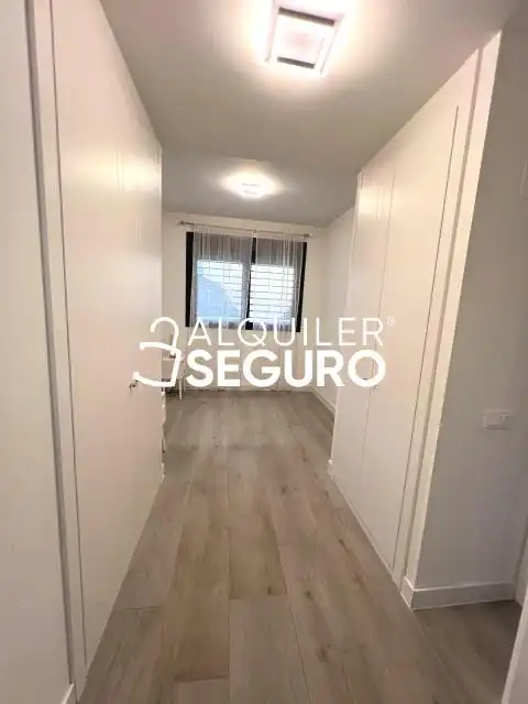 Dormitori de Pis de lloguer en Valdemoro amb Aire condicionat, Calefacció i Terrassa
