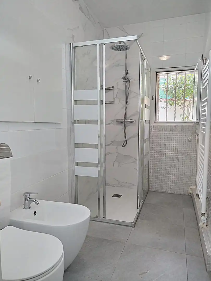 Baño de Casa o chalet en venta en Arganda del Rey con Aire acondicionado, Calefacción y Jardín privado
