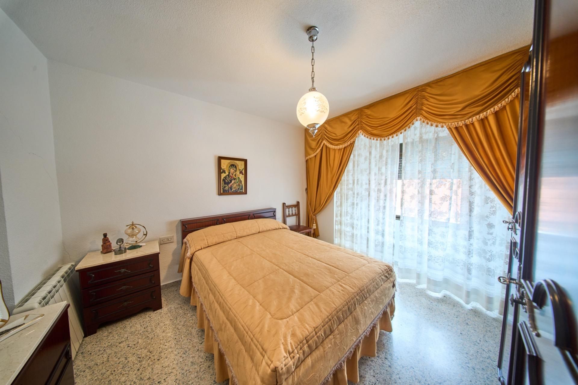 Habitación de Casa o chalet en venta en Moclín