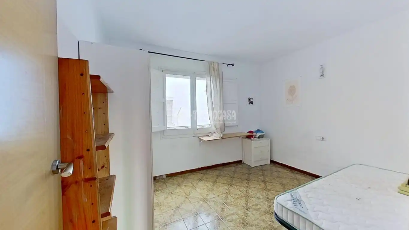 Bedroom of Flat for sale in Cerdanyola del Vallès  with Balcony