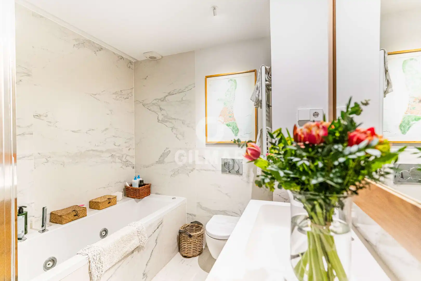 Bathroom of Flat for sale in Madrid  with Heating, Private garden and Swimming Pool