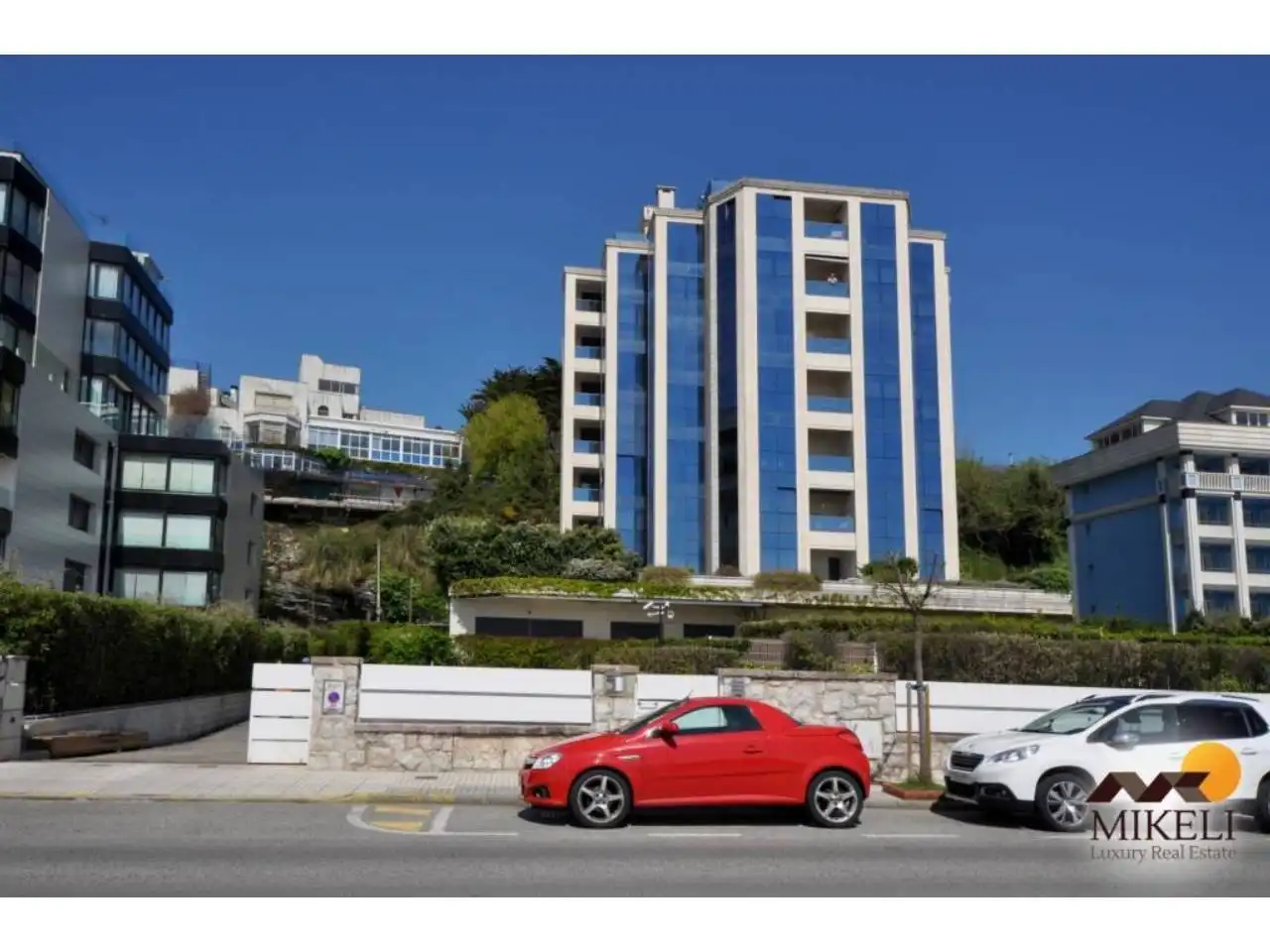 Vista exterior de Pis en venda en Santander amb Calefacció, Jardí privat i Terrassa
