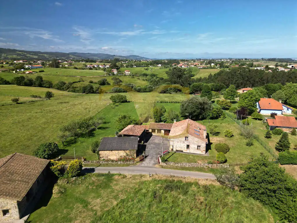 Vista exterior de Casa o chalet en venta en Villaviciosa con Calefacción, Jardín privado y Amueblado