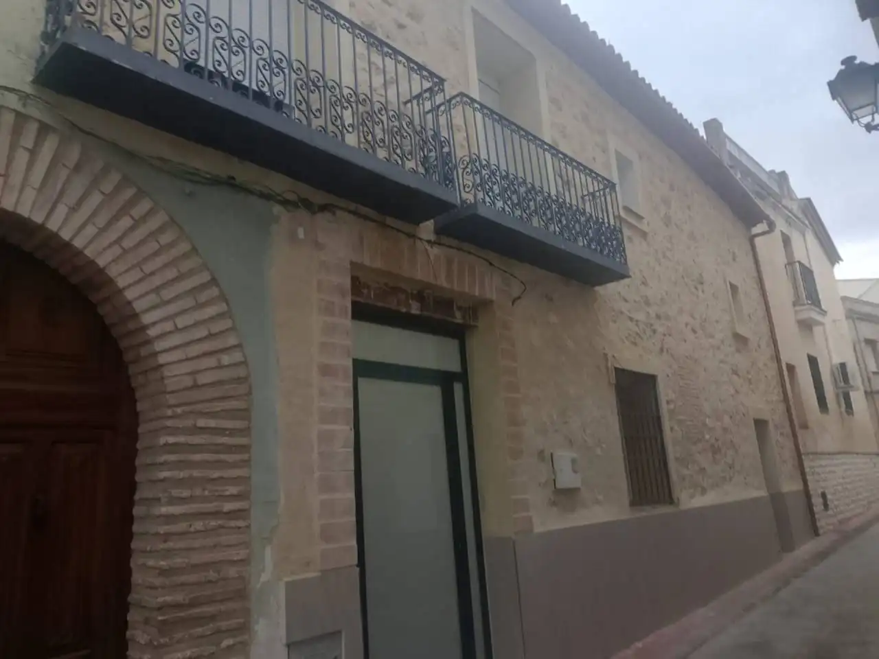 Vista exterior de Casa adosada en venta en Ador con Calefacción, Terraza y Amueblado