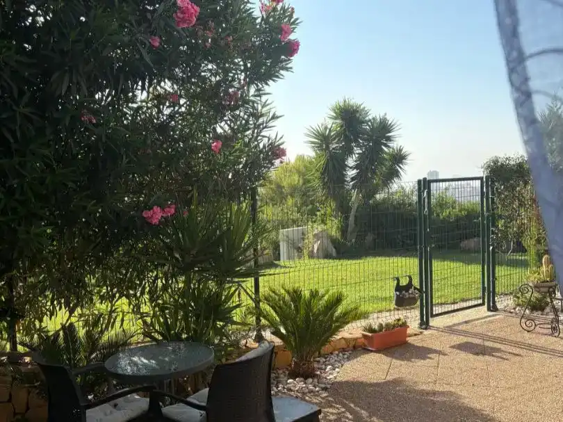Garden of Duplexes for rent in Golf Bahía
