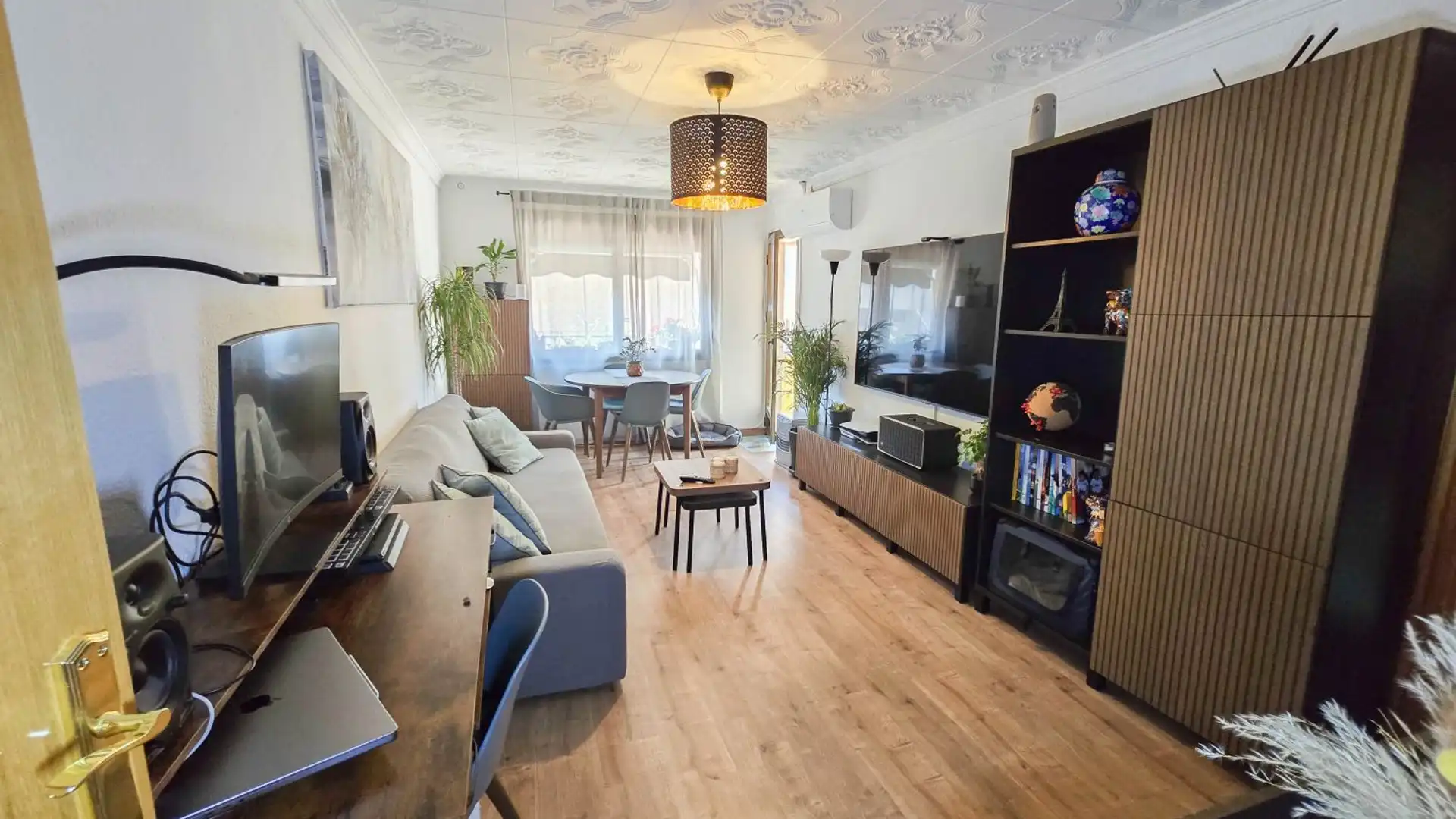 Living room of Flat for sale in Ripollet  with Air Conditioner, Oven and Balcony