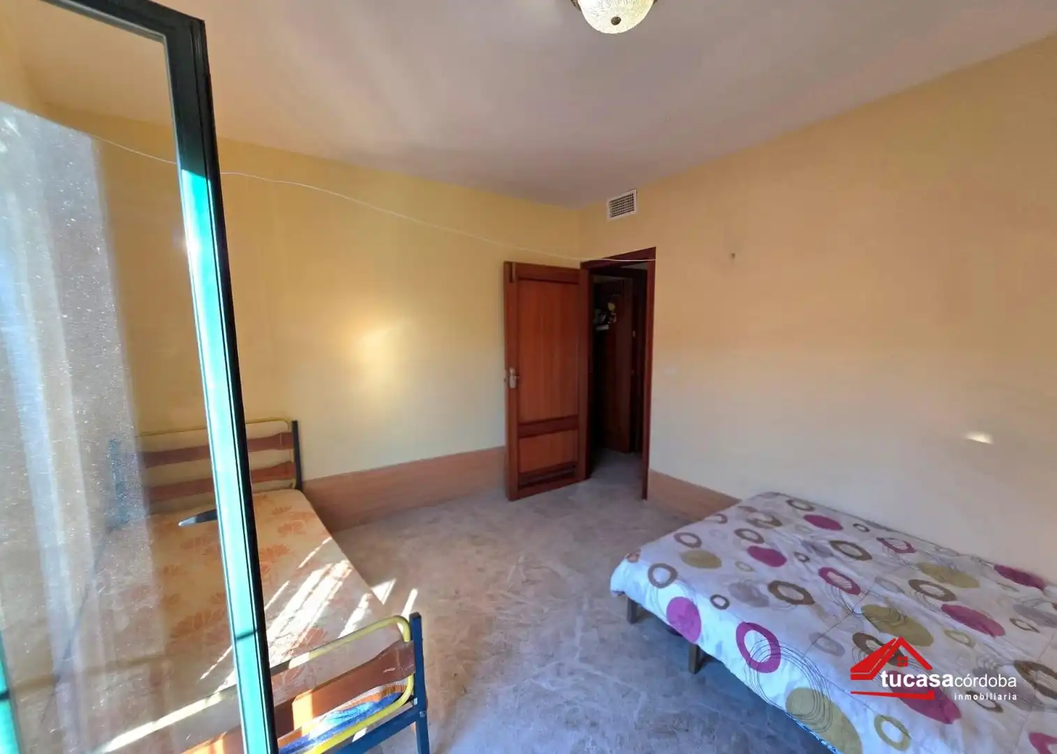Schlafzimmer von Einfamilien-Reihenhaus zum Verkauf in Guadalcázar mit Klimaanlage und Terrasse