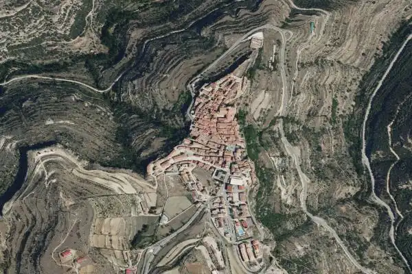 Garaje en venta en Cantavieja