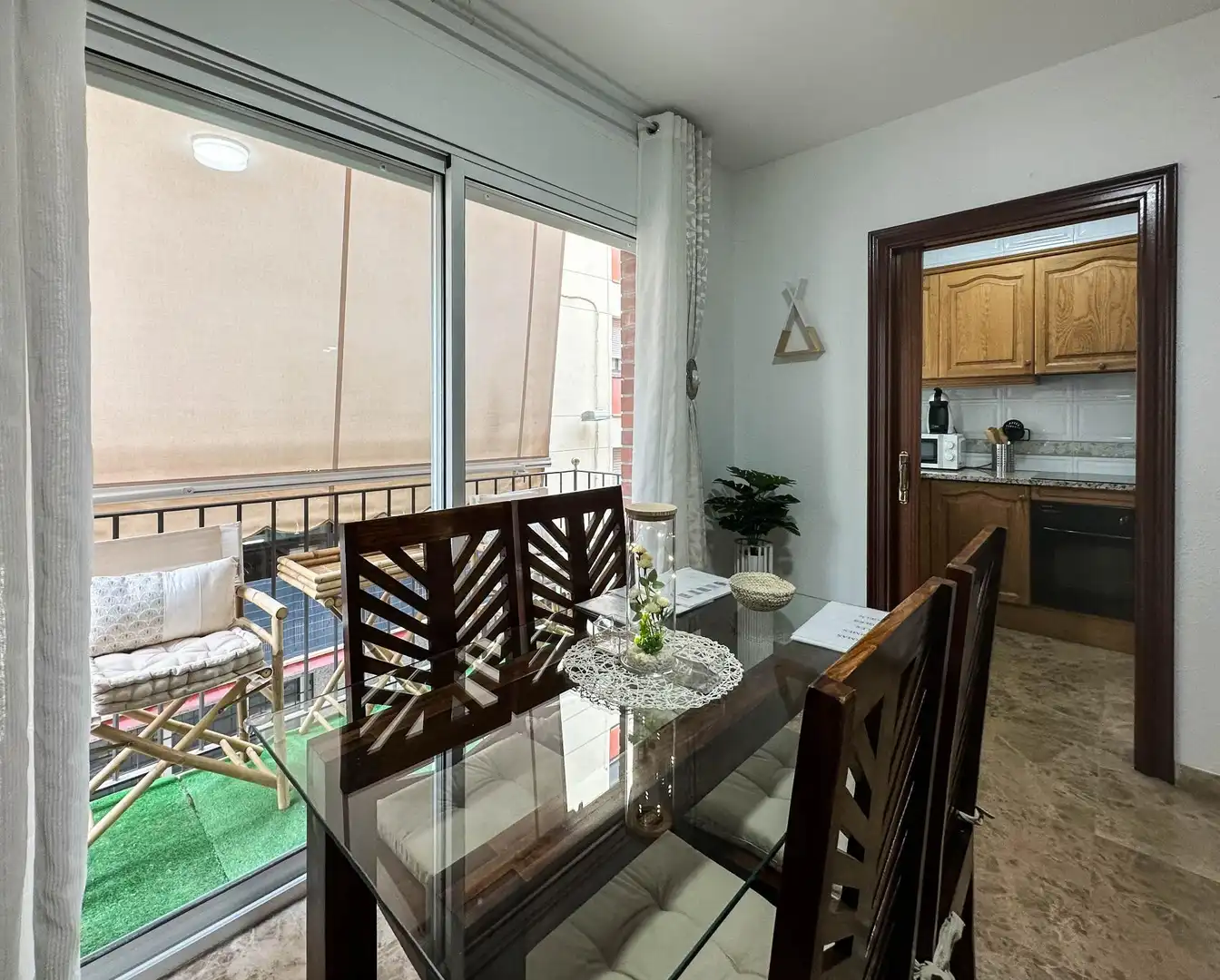 Esszimmer von Wohnung zur Miete in Vilanova i la Geltrú mit Klimaanlage, Möbliert und Balkon