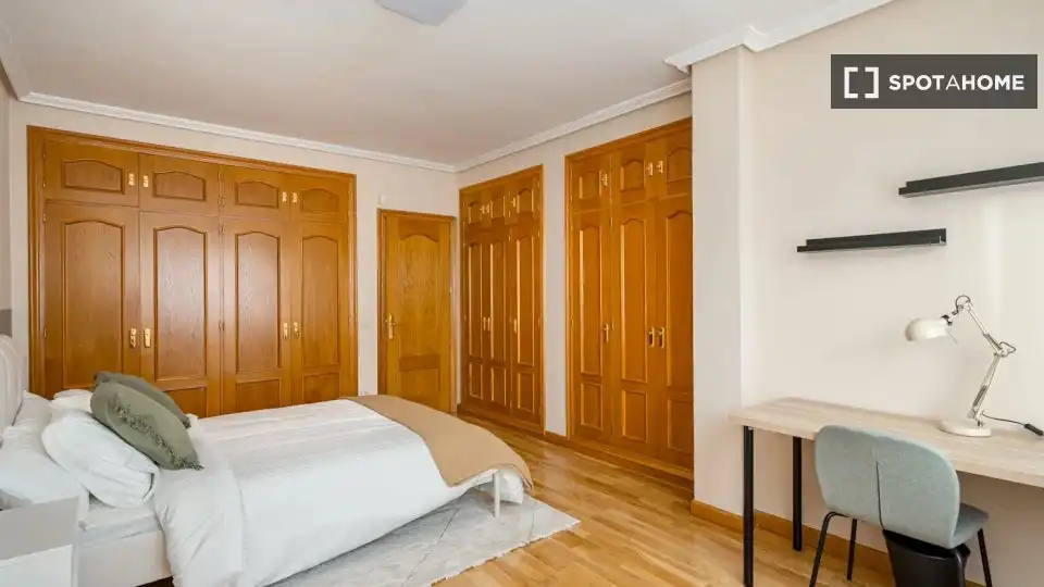 Habitació a Conde Orgaz - Piovera