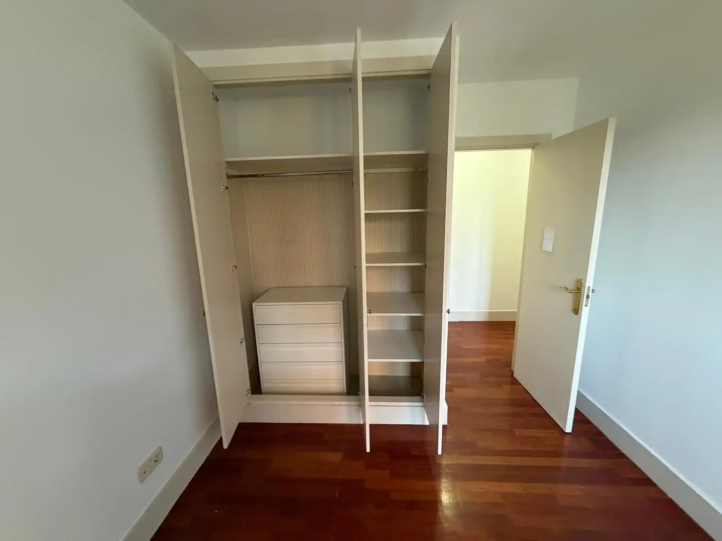 Habitación de Casa o chalet de alquiler en Torrelodones con Calefacción, Jardín privado y Parquet