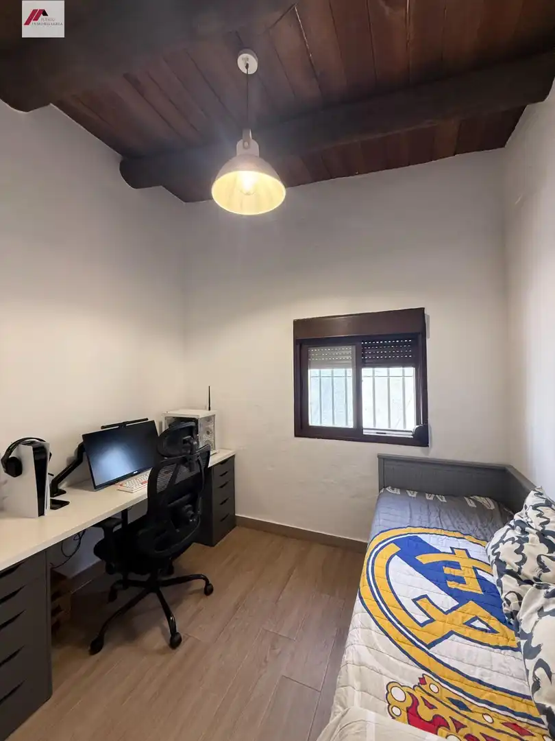 Dormitori de Casa o xalet en venda en El Puerto de Santa María amb Jardí privat, Piscina i Jacuzzi