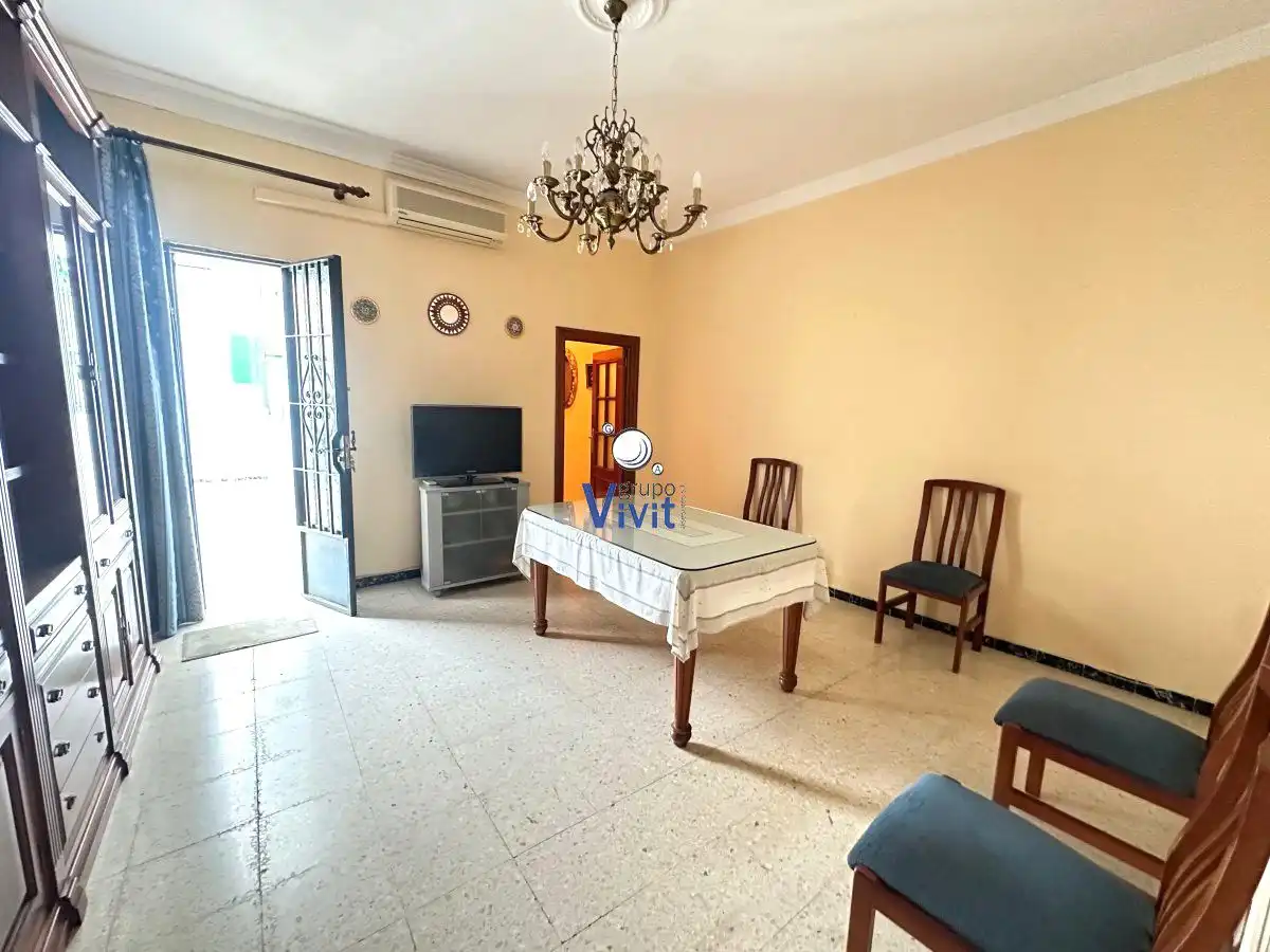 Sala d'estar de Casa o xalet en venda en Alcalá de Guadaira