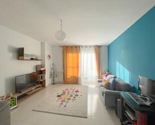 Living room of Flat for sale in Figueres