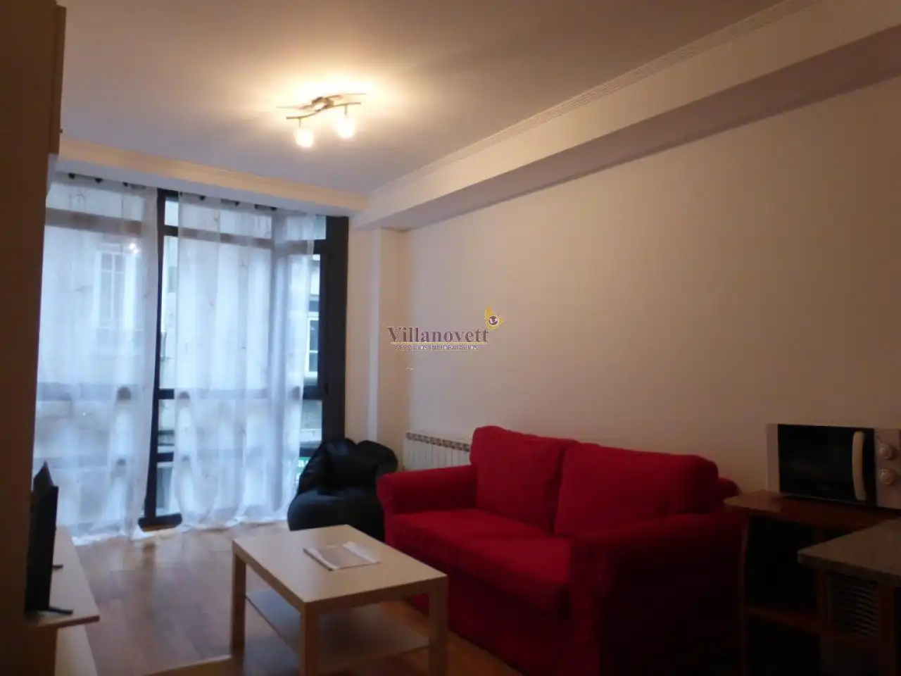 Sala de estar de Apartamento en venta en Vigo  con Calefacción, Parquet y Amueblado