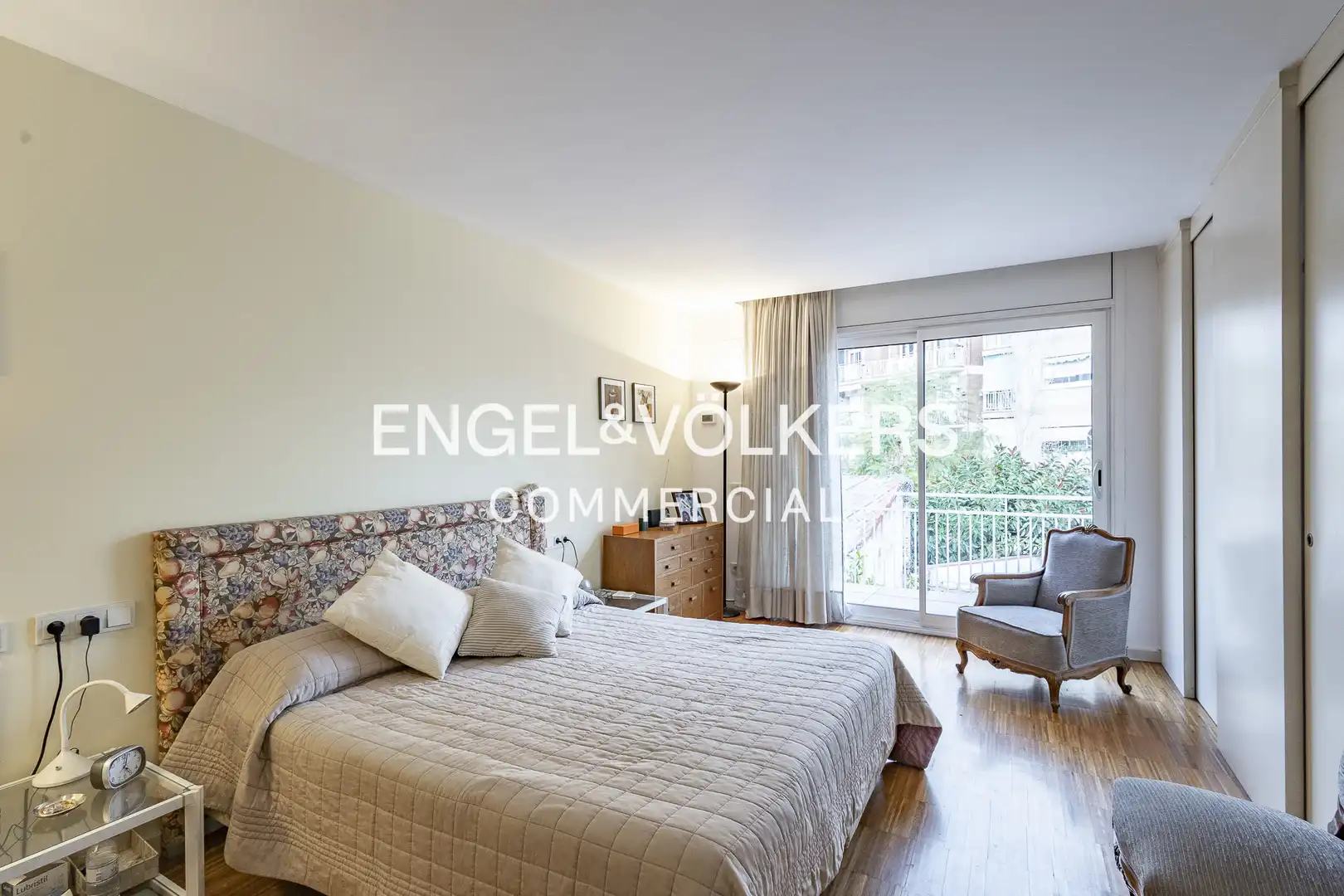 Bedroom of Buildings for sale in Sant Joan Despí