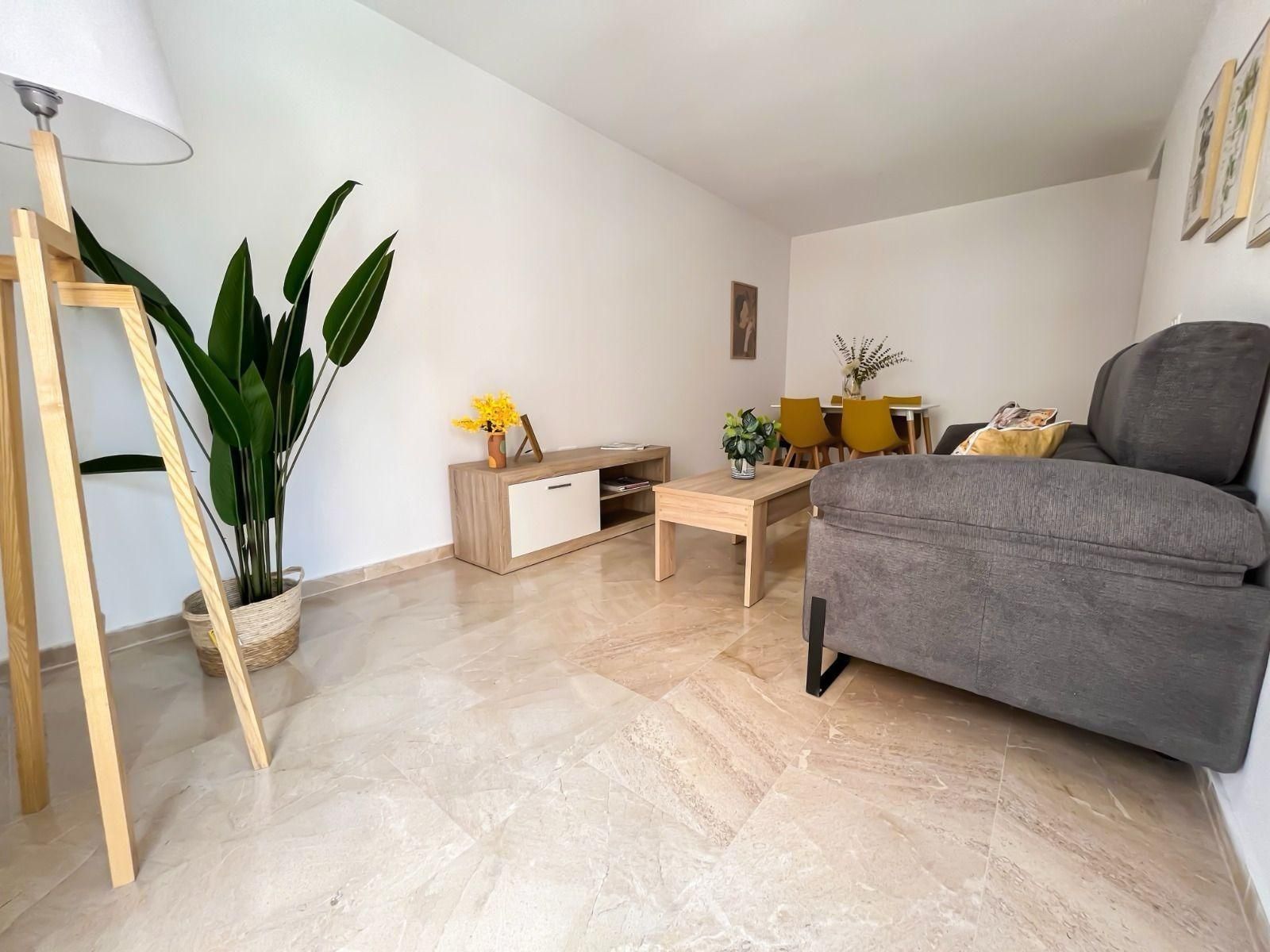 Living room of Flat for sale in Elche / Elx  with Air Conditioner and Furnished