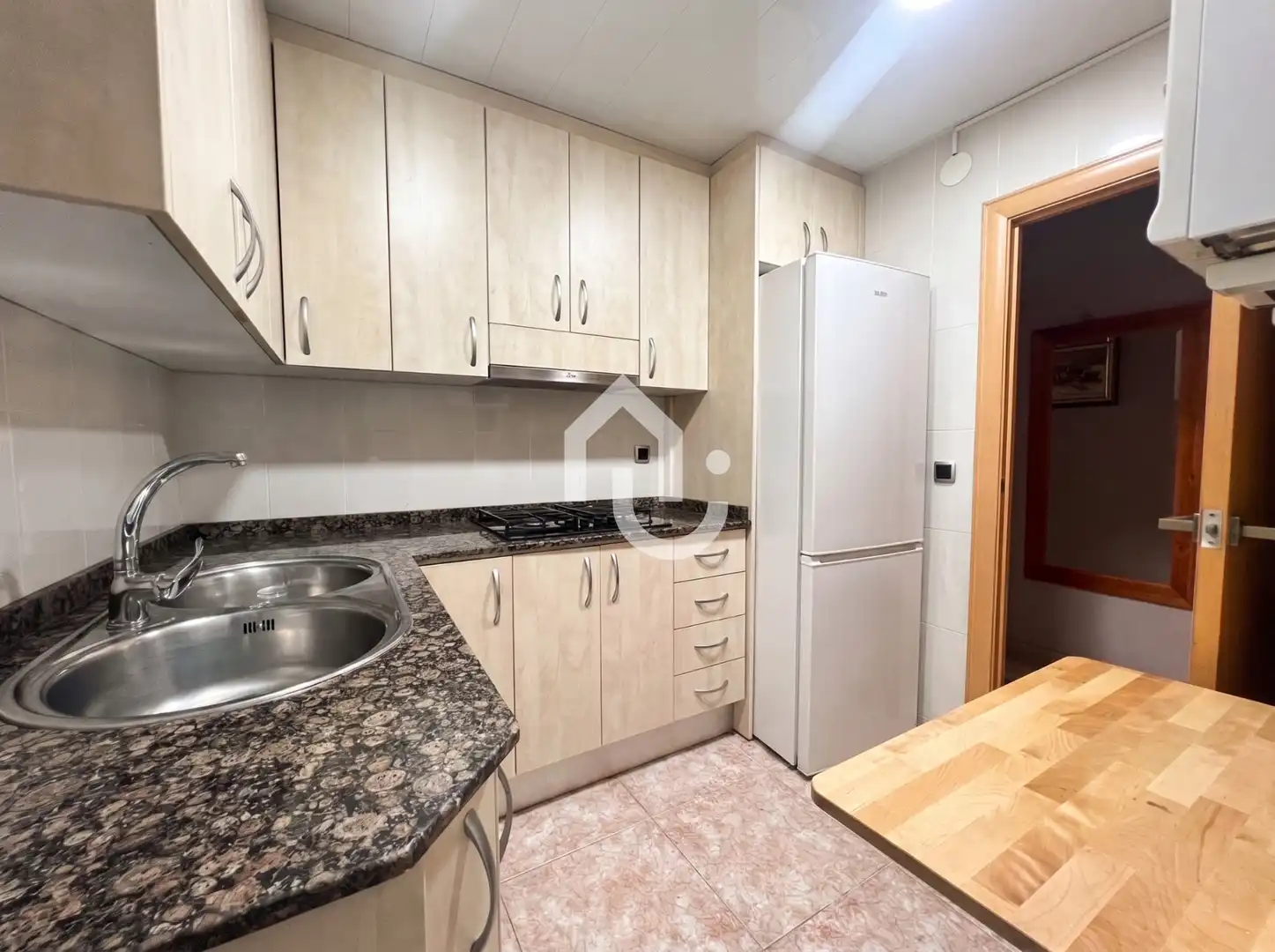 Kitchen of Flat for sale in Santa Coloma de Gramenet
