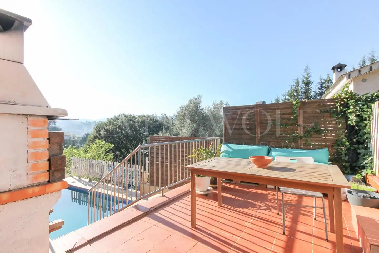 Casa con piscina en venta en Cervelló, imagen 3