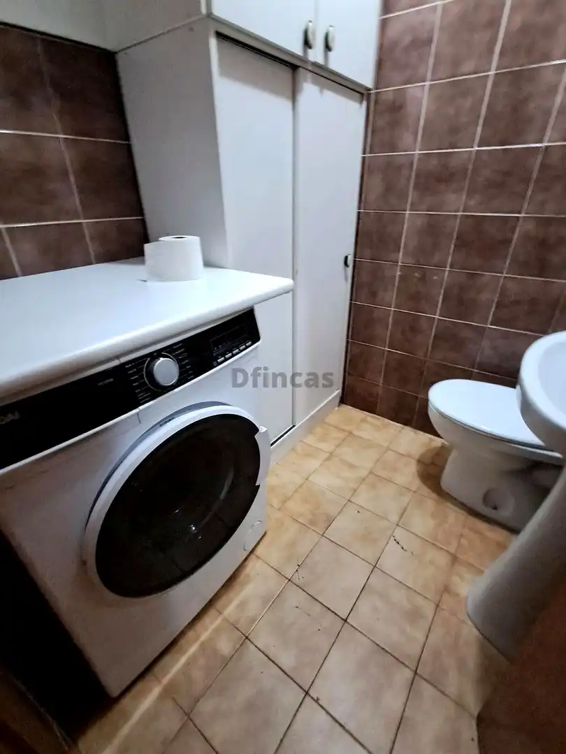 Bany de Casa o xalet de lloguer en Teruel amb Calefacció i Terrassa