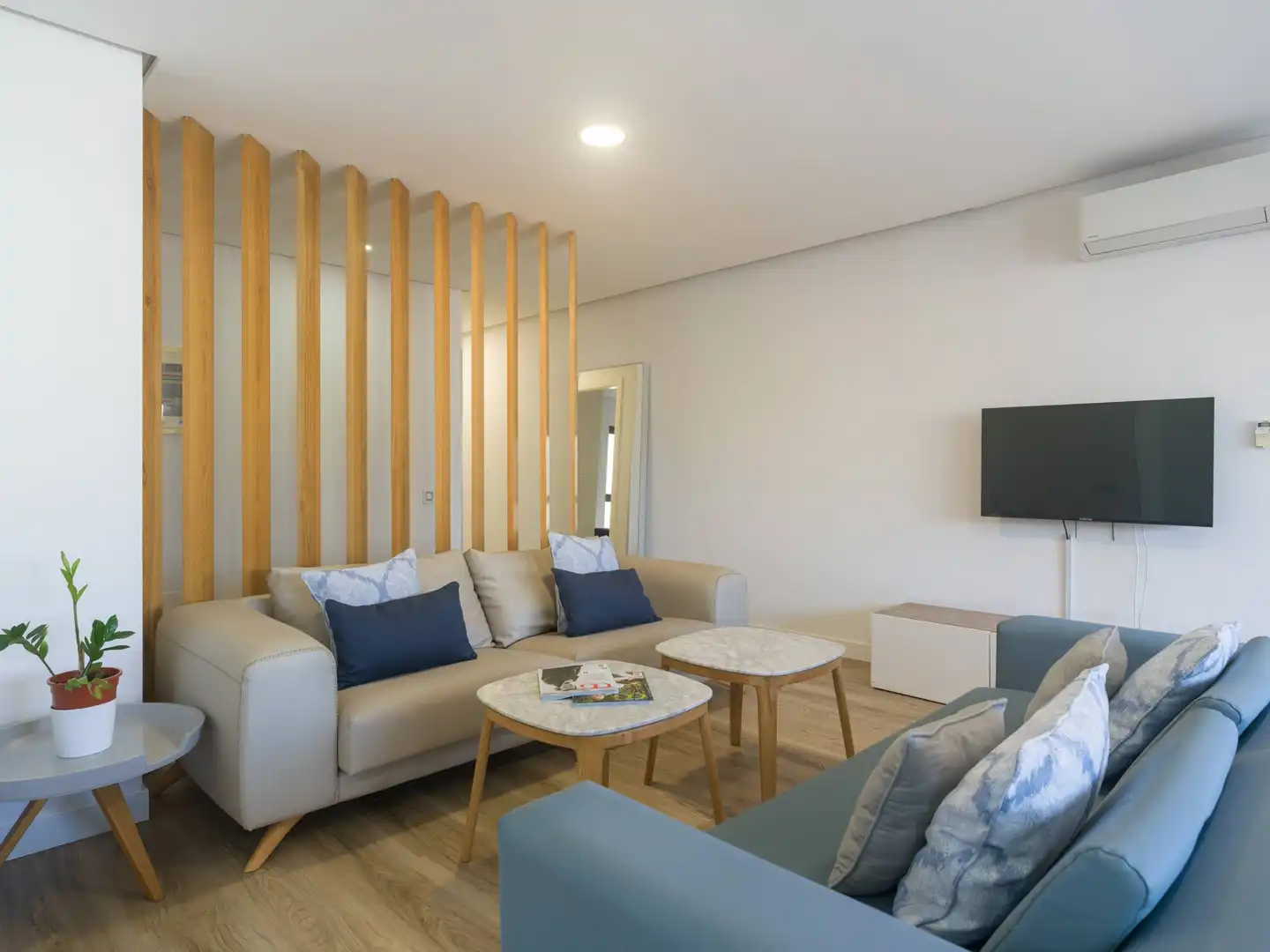 Sala d'estar de Pis en venda en Las Palmas de Gran Canaria amb Aire condicionat