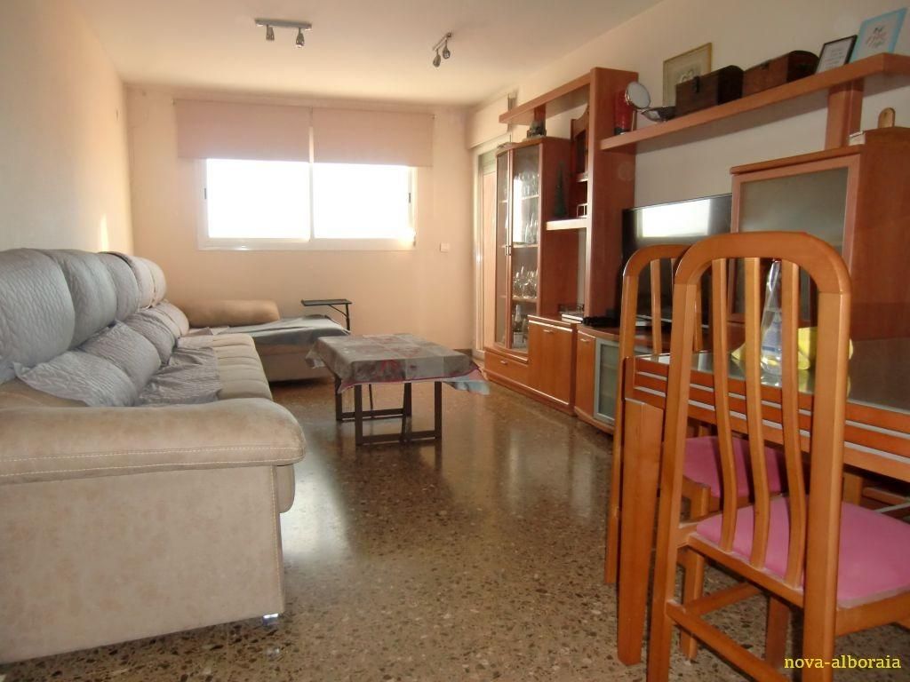 Sala d'estar de Pis en venda en Paterna amb Aire condicionat