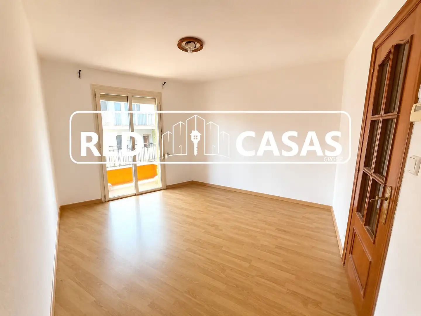 Vista exterior de Piso en venta en L'Hospitalet de Llobregat con Balcón