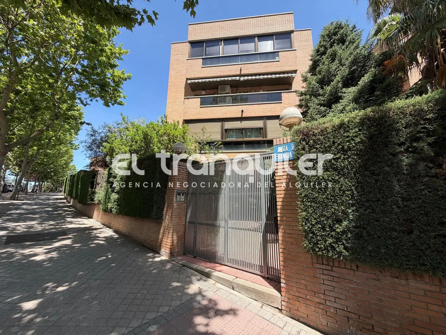 Vista exterior de Piso de alquiler en Pozuelo de Alarcón con Parquet, Terraza y Trastero