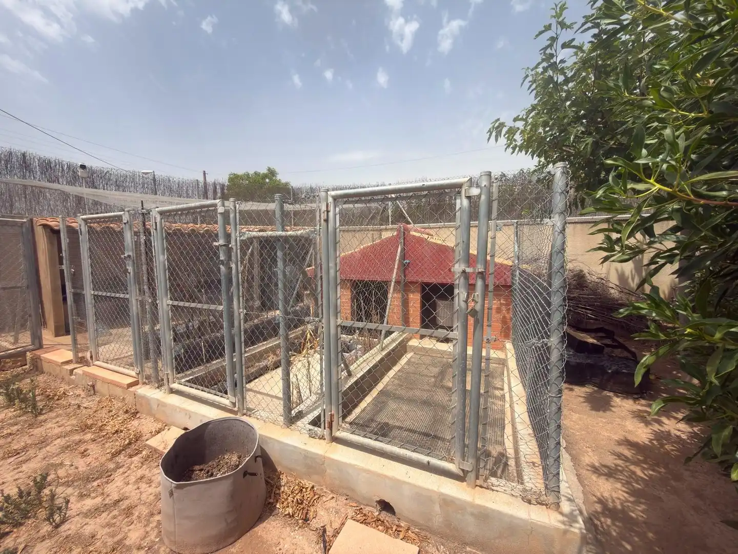 Vista exterior de Casa o xalet en venda en Alicante / Alacant amb Aire condicionat, Calefacció i Jardí privat