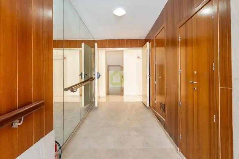 Piso en venta en Reina Mora, imagen 2